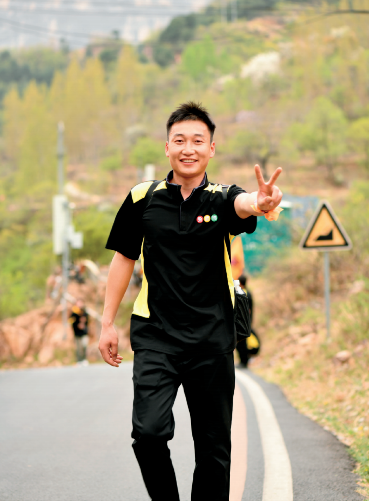 双手改变命运，魏鹏“伙伴·十年”成长记(图1)